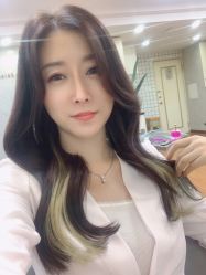 点击看大图 -D.z Salon 无痕接发潮店