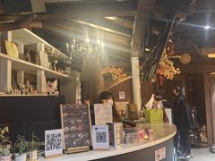 -暴风岛沉浸式体验馆(百联世纪店)