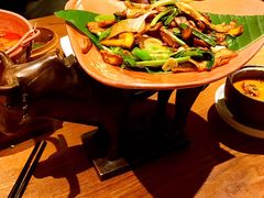 -云海肴·汽锅鸡·云南菜(天山百盛优客店)