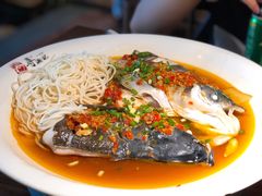 老坛剁椒蒸有机鱼头-举炊·寻湘记·新鲜现炒(临平西子国际店)