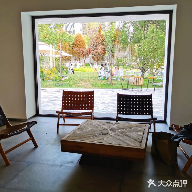 发呆一下午，出片300张