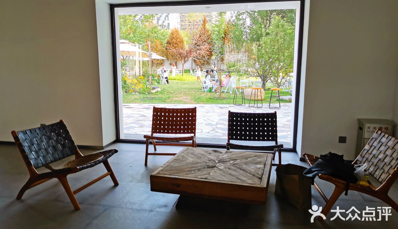 发呆一下午，出片300张