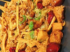 -风光老灶麻辣香锅(大成路翠微百货店)