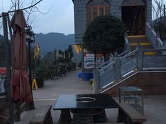 -楠柏弯休闲山庄(梨花溪店)