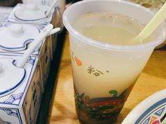 -鑫花溪牛肉米粉(人民广场店)