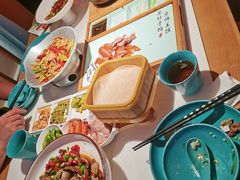 -荷塘秋月·本帮江浙菜(国权路店)