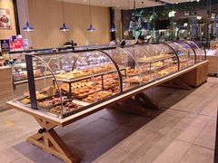 -巴黎贝甜(大宁国际商业广场店)