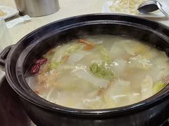 山菌牛肉汤锅-九寨特色牦牛肉汤锅 羊肉汤锅