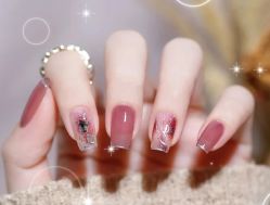 -悦指间美甲美睫
