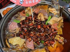 -辣尚瘾·烤鱼·新川菜(牡丹园直营店)