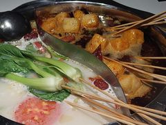 -佰人王串串香火锅(洋珠巷店)