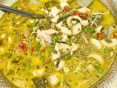 -有红鸡毛店·川菜(建设路店)