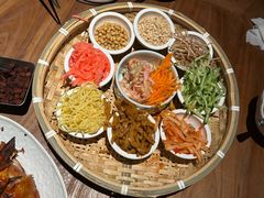 -包整·丝娃娃(一览甲秀楼风景店)