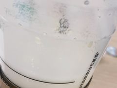 -星巴克(上海虹桥南丰城办公楼店)