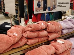 -优衣库(上海金桥国际商业广场店)