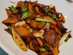 -鑫巴蜀小镇 · 水煮鱼专研店(玉桥店)