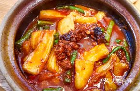 Juicy Meat and Eggplant Stir-fry