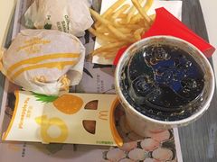 -麦当劳(世界城广场店)