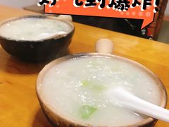 鱼片粥-同发肠粉店(一中店)