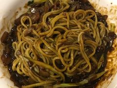 -桃园中华料理炸酱面(燕儿岛路店)