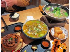-川堂风·跷脚牛肉·乐山爆炒(宝山日月光店)