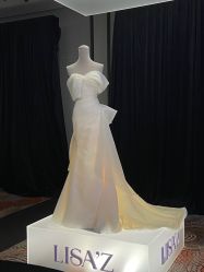 -Renee芮亦婚纱(原丽莎)