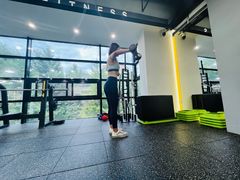 -享受健身·美体塑形馆