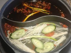 -钢管厂五区小郡肝串串香(滨江店)