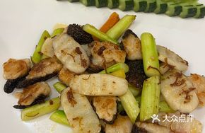 Asparagus and Lily Bulb Stir-fried with Abalone Slices