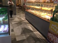 面包甜点陈列柜-BreadTalk面包新语·烘焙蛋糕(星河城店)