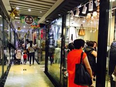 -荔秀服饰文化街区