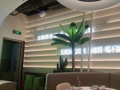 -洪氏嗨捞·广东猪肚鸡·椰子鸡火锅(西咸万象城店)
