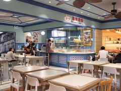 用餐区-大食代美食广场(上海中心店)