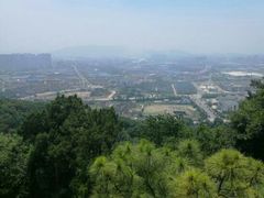 -灵岩山风景区