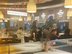 -老房老舍重庆火锅(假日城市店)