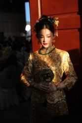 -Lady  Jane高端婚纱礼服馆