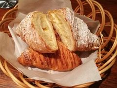黄金流奶羊角-麦田工坊(月湖店)