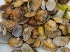 -侬佳蒸菜馆(听潮店)
