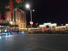 -茂名熹龙国际大酒店(人民广场高铁站店)