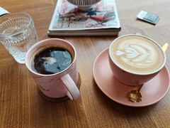 -新华里咖啡书吧(新华书店小寨店)