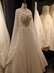 点击看大图 -GRACE KELLY婚纱与礼服(北京店)