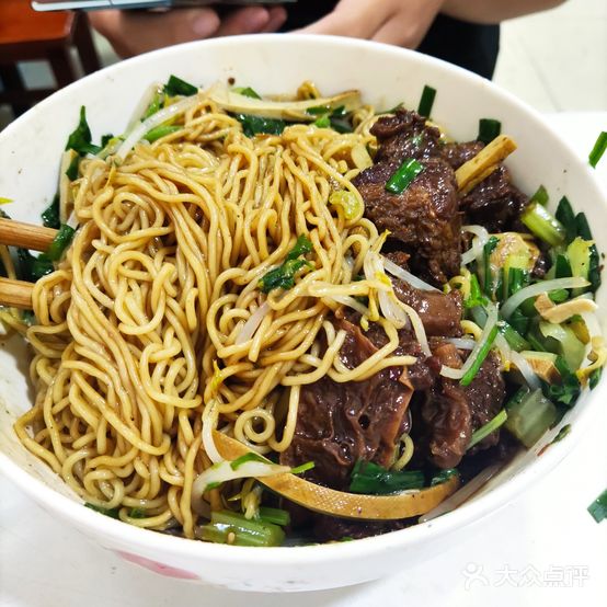 镇江特色面馆(花山路店)