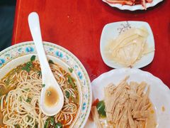 -金杨拉面王小吃面馆·牛三宝面·红烧牛肉粉