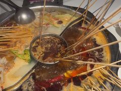 -佰人王串串香火锅(洋珠巷店)