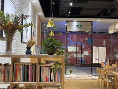 -藏猫猫咖啡主题馆(中央大道店)