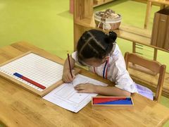 -瑞恩宝感统训练·语言提升·蒙氏托育中心