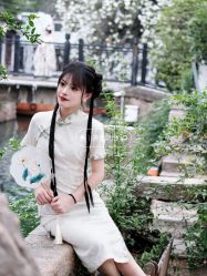 -一揽芳华汉服旗袍体验馆(拙政园店)