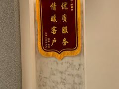 -肥肥虾庄·金牌油焖大虾(汉口城市广场店)