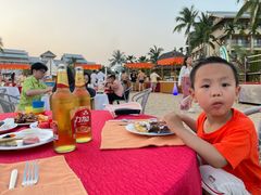 -亚龙湾希尔顿自助餐厅·海鲜·烧烤·沙滩BBQ·现场乐队