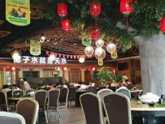 大堂-龙泉人椰子鸡.糟粕醋.海南菜(三亚旗舰店)